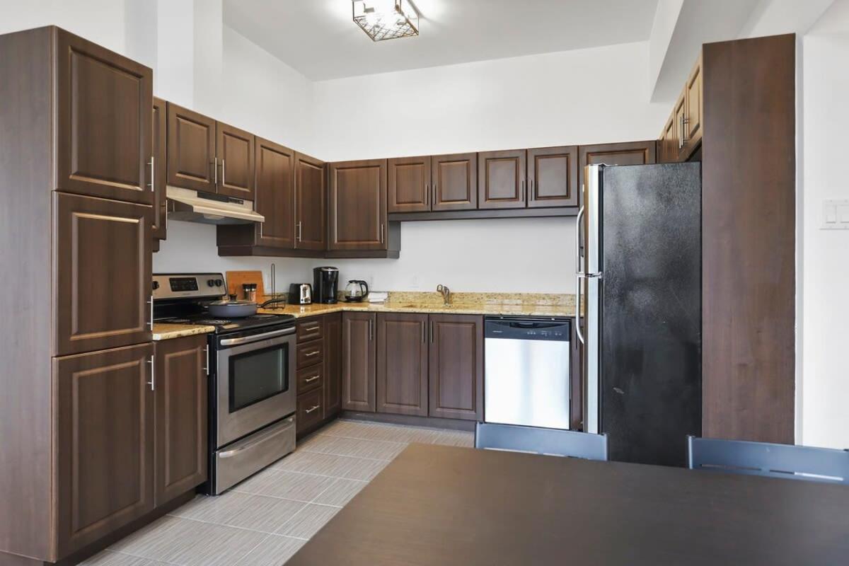 M11 The Star Wars Suite 3Br Downtown Montreal Exterior photo